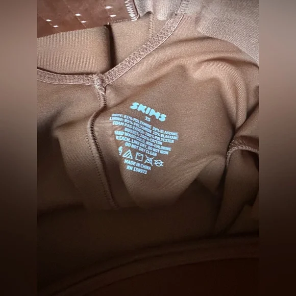 Skims underwire thong bodysuit - Picture 3 of 3